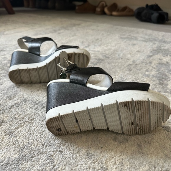 Juicy Couture Wedges - Picture 4 of 5